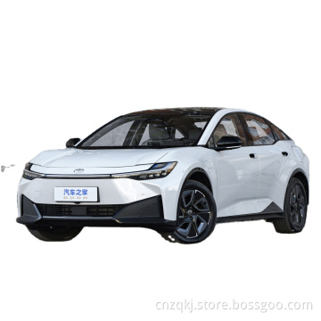 2023 Toyota BZ3 4 xle LHD Utilizzato